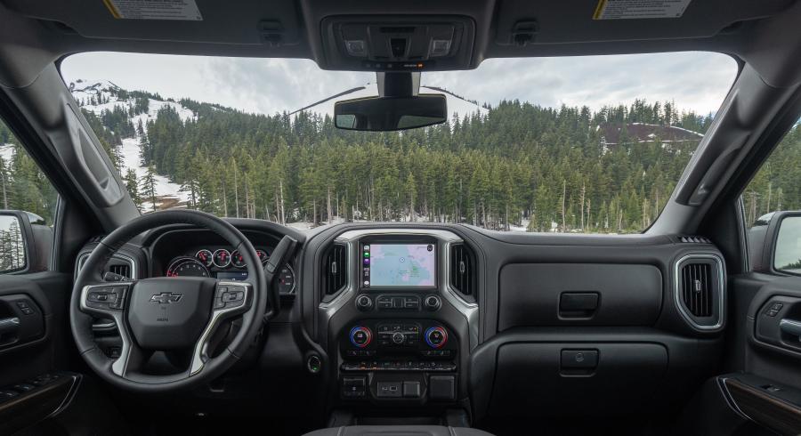 Торпедо Chevrolet Silverado RST Z71 Duramax Crew Cab 2019 года  (фото 14 из 24)